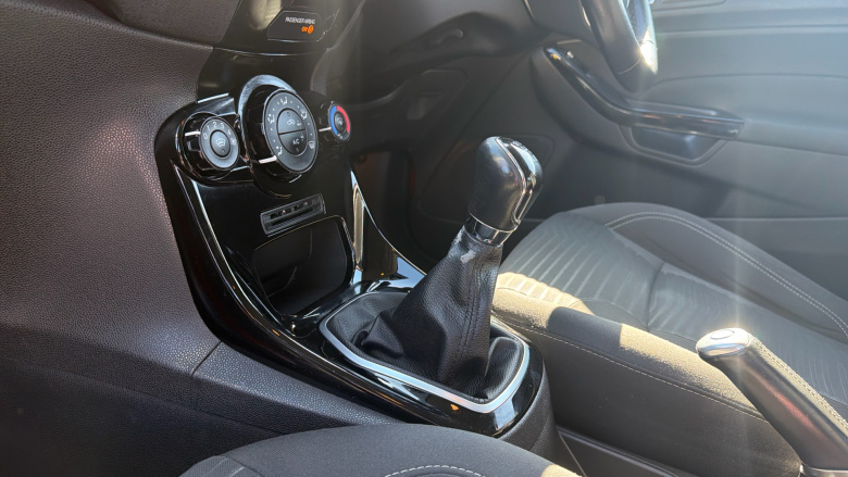 Ford Fiesta 1.25 82 Zetec 3dr Petrol Hatchback